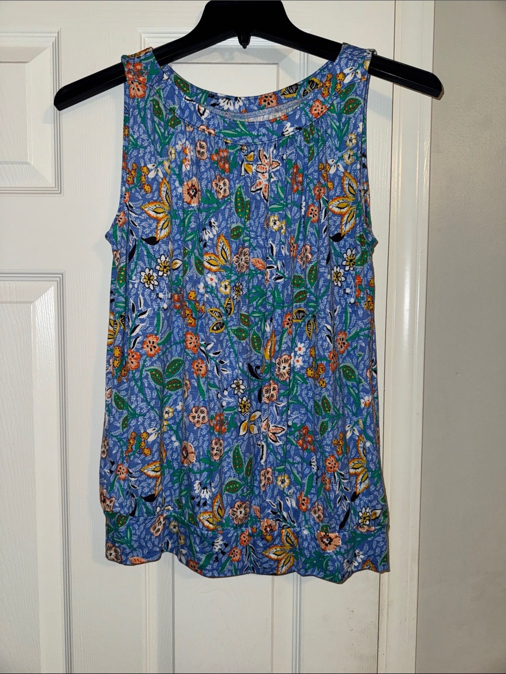 LOFT Blue Floral Sleeveless Scoop Neck Tank